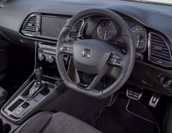 Интерьер SEAT León ST Cupra 300 [UK-spec] (5F) '2017–20