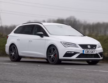 SEAT León ST Cupra 300 [UK-spec] (5F) '2017–20