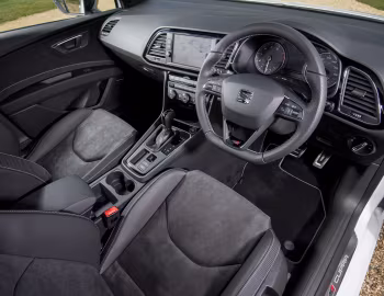 Интерьер SEAT León ST Cupra 300 [UK-spec] (5F) '2017–20