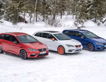 SEAT León ST Cupra 300 [Worldwide] (5F) '2017–20