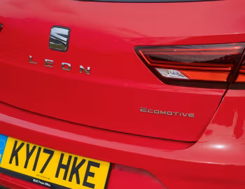 SEAT León ST Ecomotive [UK-spec] (5F) '2017–20