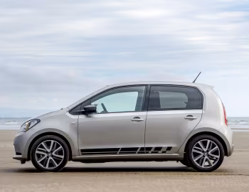 SEAT Mii FR Line 5-door [UK-spec] '2015–19