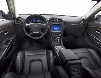 Интерьер Senova D70 (A523T) '2013–18