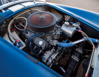 Sous la capuche 1964 Shelby Cobra 289 (CSX 2326)