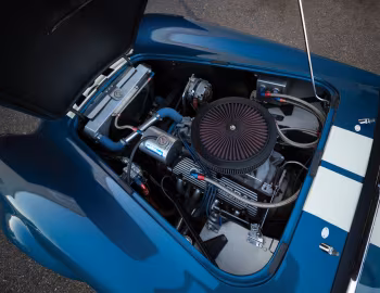 Sous la capuche 1964 Shelby Cobra 289 (CSX 2326)