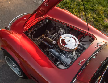Sous la capuche 1964 Shelby Cobra 289 (CSX 2328)