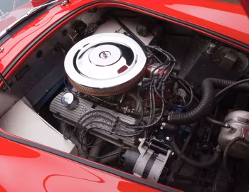 Sous la capuche 1963 Shelby Cobra 289 (CSX 2048)