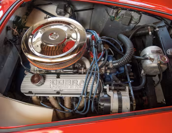 Sous la capuche 1963 Shelby Cobra 289 (CSX 2048)