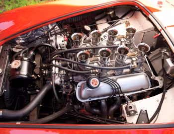 Sous la capuche 1964 Shelby Cobra 289 Competition Roadster (CSX 2290)