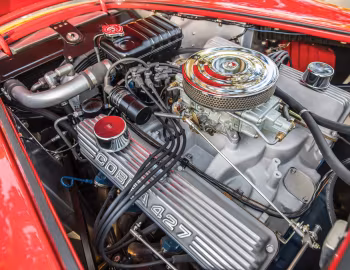 Sous la capuche 1966 Shelby Cobra 427 (CSX 3237)