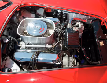 Sous la capuche Shelby Cobra 427 Competition (CSX 3014) '1965