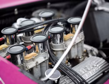 Sous la capuche 1963 Shelby Cobra Coupe "Dragonsnake" (CSX 2093)