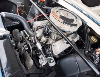 Sous la capuche 1966 Shelby GT350 Race Car