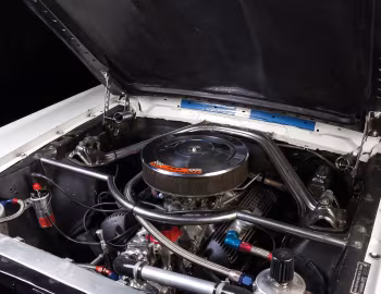 Sous la capuche 1966 Shelby GT350 Race Car