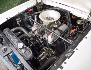 Sous la capuche 1965 Shelby GT350R (5R106)