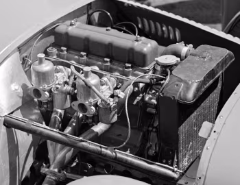 Bajo el capó Simca 8 Sport '1948