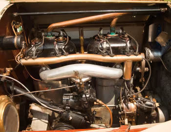 Sous la capuche Simplex 38 HP Touring by Holbrook '1913