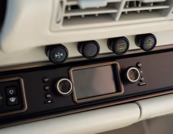 Interior 1989 Porsche 911 Turbo "East Hampton" Reimagined by Singer (964) '2023