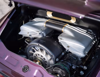 Sous la capuche 1989 Porsche 911 Turbo "East Hampton" Reimagined by Singer '2023