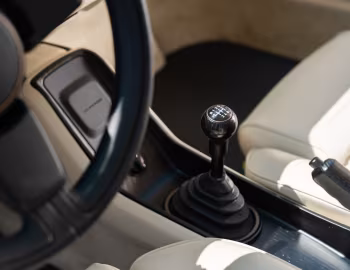 Interior 1989 Porsche 911 Turbo "East Hampton" Reimagined by Singer (964) '2023