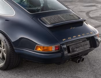 1989 Porsche 911 "Beachland" Reimagined by Singer '12.2023