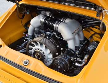 Sous la capuche Singer 911 [UK-spec] '2010–pr.