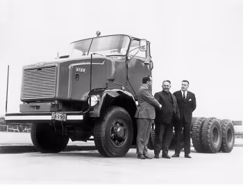 Sisu K-142 Tractor