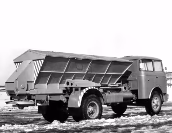 WUKO PS-7 на шасси Škoda-LIAZ 706 RT