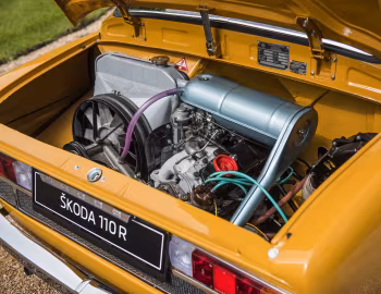 Sob o capô Škoda 110 R (Type 718-K) '1970–80