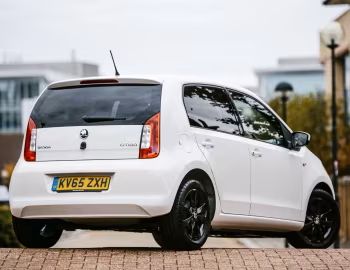 Škoda Citigo "Black Edition" 5-door [UK-spec] '07.2014–08.2016