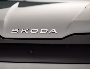 Logotipo Škoda Elroq 85 [Worldwide] '2024–pr.