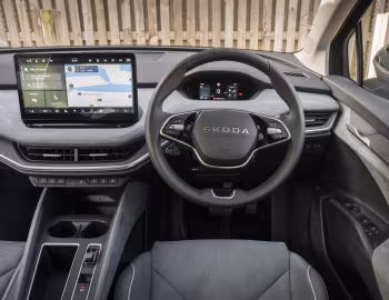 Painel frontal Škoda Enyaq 85 [UK-spec] '2025–pr.