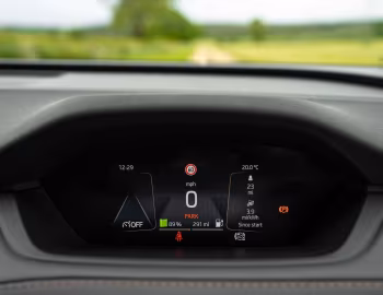 Painel Škoda Enyaq Coupé iV 80 [UK-spec] '2022–pr.