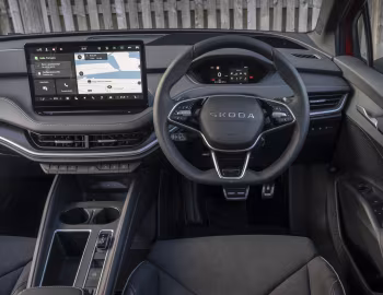Передня панель Škoda Enyaq Coupé Sportline [UK-spec] '2025–н.ч.