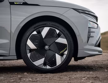 Škoda Enyaq Coupé vRS [UK-spec] '2025–pr.