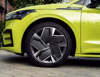 Škoda Enyaq Coupé vRS iV [UK-spec] '2022–pr.