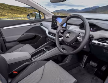 Interior Škoda Enyaq iV 60 [UK-spec] '2021–pr.