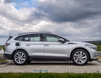 Škoda Enyaq iV 60 [UK-spec] '2021–pr.