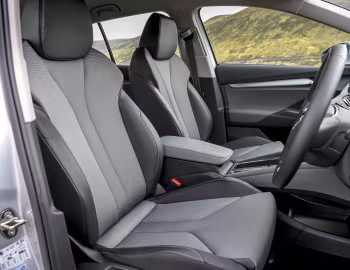 Interior Škoda Enyaq iV 60 [UK-spec] '2021–pr.