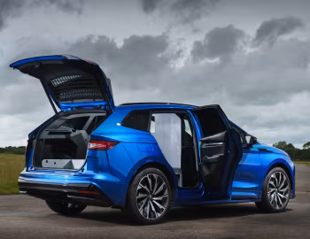 Škoda Enyaq Sportline Cargo [UK-spec] '2025–pr.