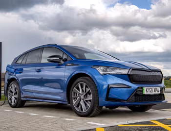 Škoda Enyaq Sportline iV 80 [UK-spec] '2021–pr.