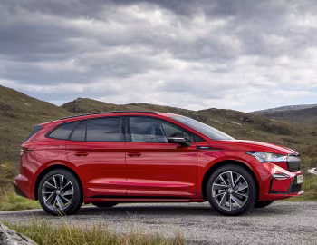 Škoda Enyaq Sportline iV 80 [UK-spec] '2021–pr.