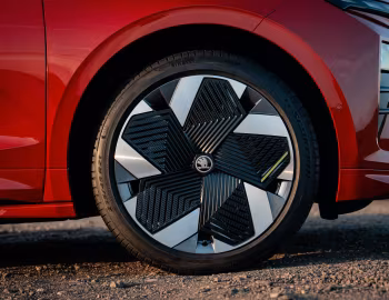 Škoda Enyaq vRS [UK-spec] '2025–pr.