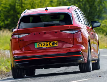 Škoda Enyaq vRS [UK-spec] '2025–pr.