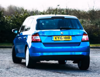 Skoda Fabia "Colour Edition" [UK-spec] (NJ) '01.2016–07.2018