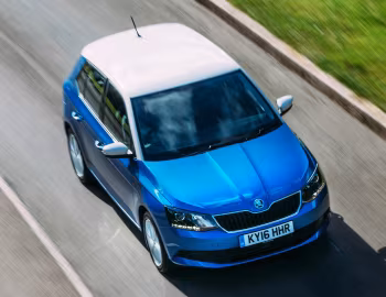 Skoda Fabia "Colour Edition" [UK-spec] (NJ) '01.2016–07.2018