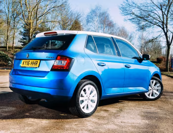 Skoda Fabia "Colour Edition" [UK-spec] (NJ) '01.2016–07.2018