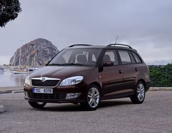 Škoda Fabia Combi [Worldwide] (5J) '2010–13