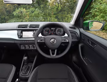 Painel frontal Škoda Fabia Estate [UK-spec] (NJ) '2018–21