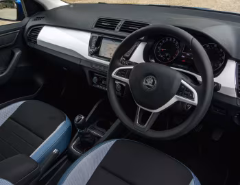Painel frontal Škoda Fabia Estate [UK-spec] (NJ) '2015–18